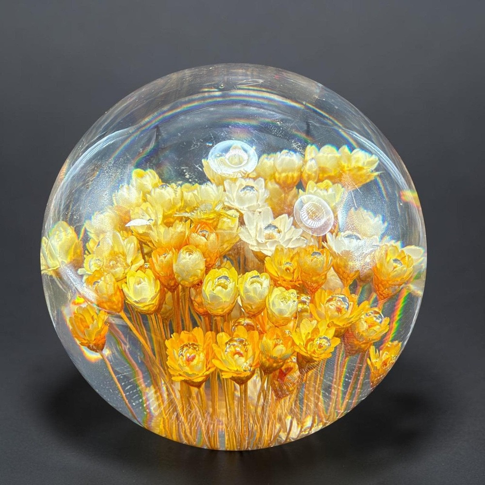 Daisyglas Company HandCrafted Yellow Flower Glass Paperweight Campbell Calif